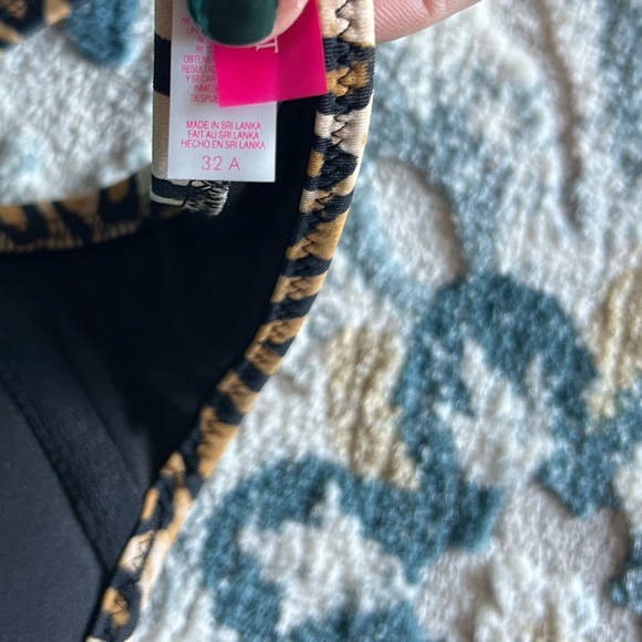 Victoria’s Secret 32A cheetah push up bikini top - Picture 3 of 3